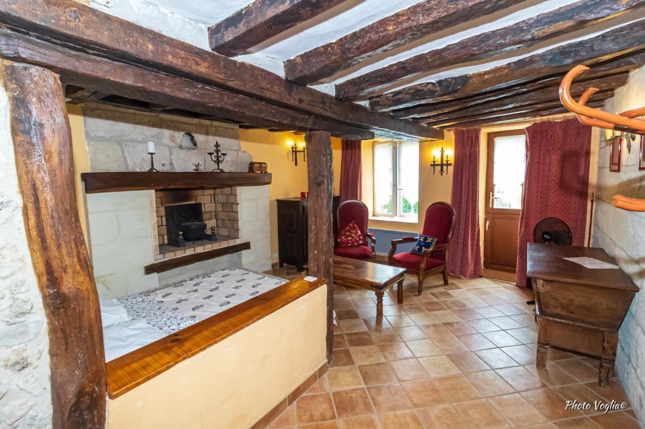 Domaine De La Juranvillerie, Gite Et Chambres D'Hotes Rigny-Ussé 外观 照片