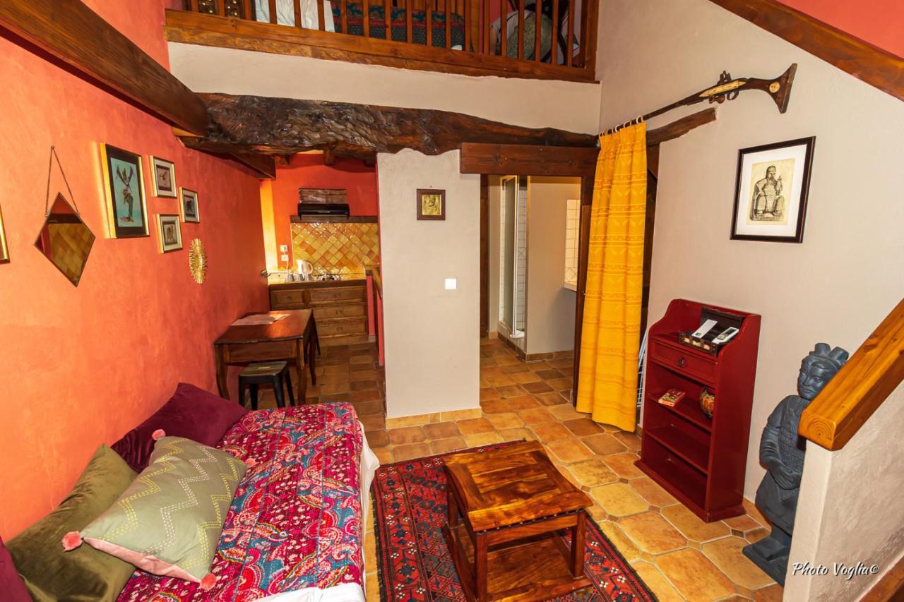 Domaine De La Juranvillerie, Gite Et Chambres D'Hotes Rigny-Ussé 外观 照片